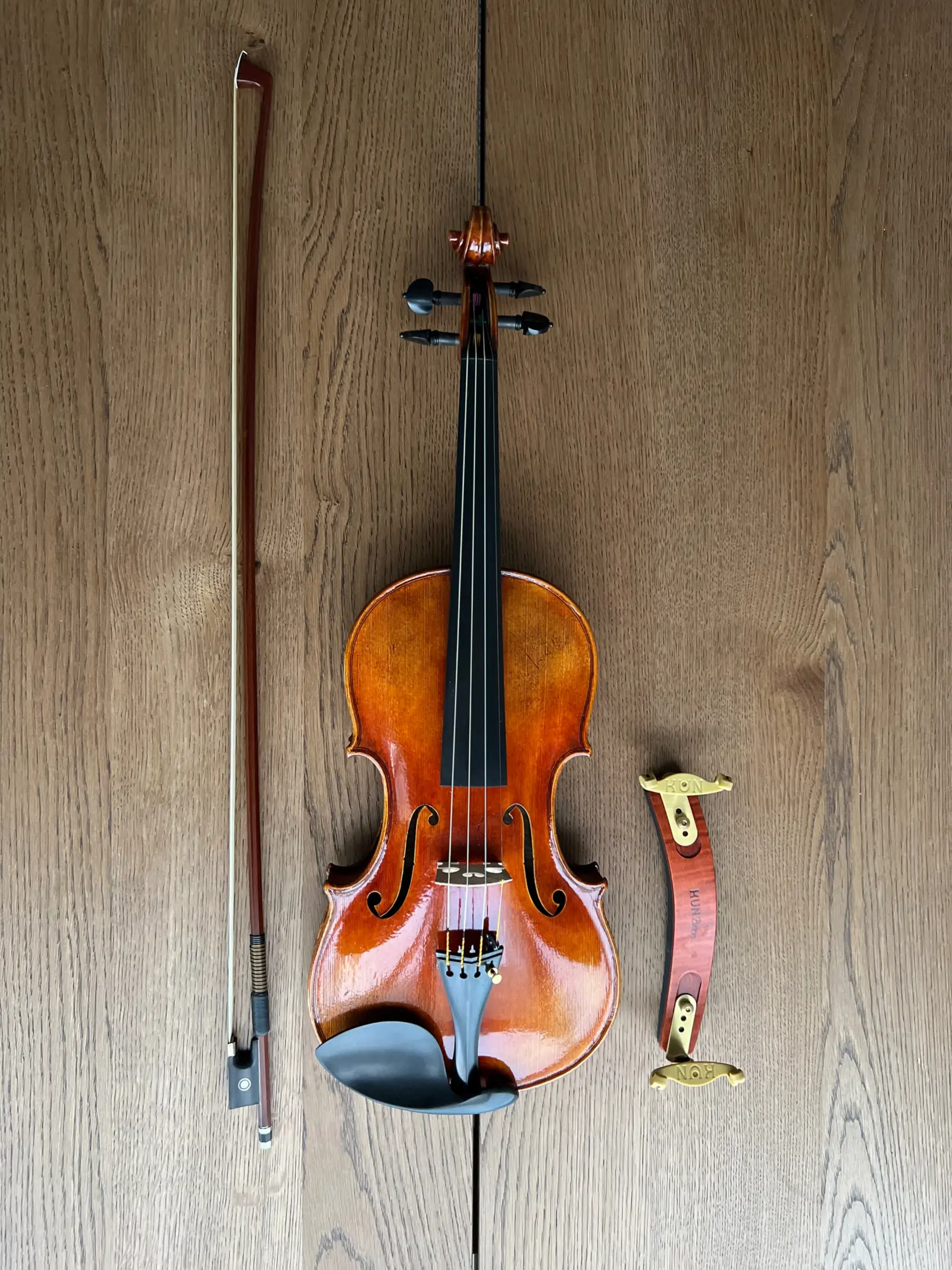 Violin outfit with bow and case